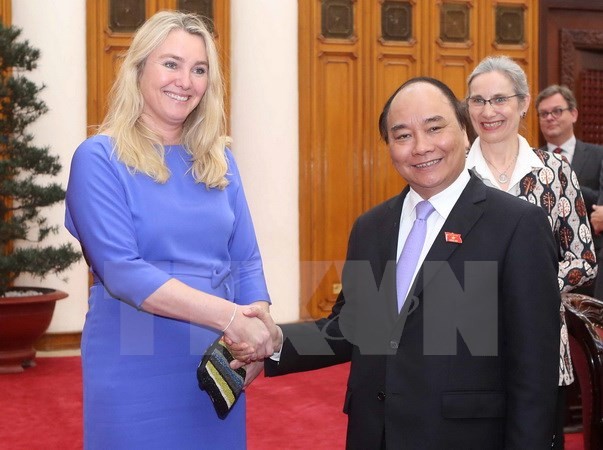Deputy PM asks for Dutch support on climate change response - ảnh 1